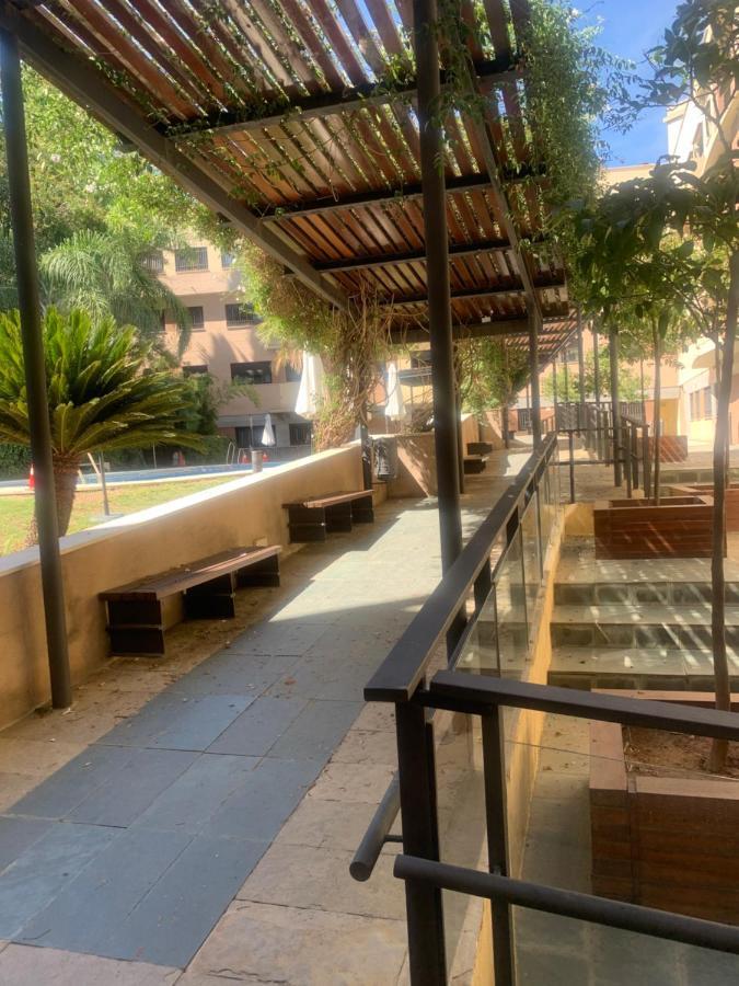 Apartamento Proximo Al Centro De 2 Dormitorios Con Piscina. Sevilla Exteriör bild
