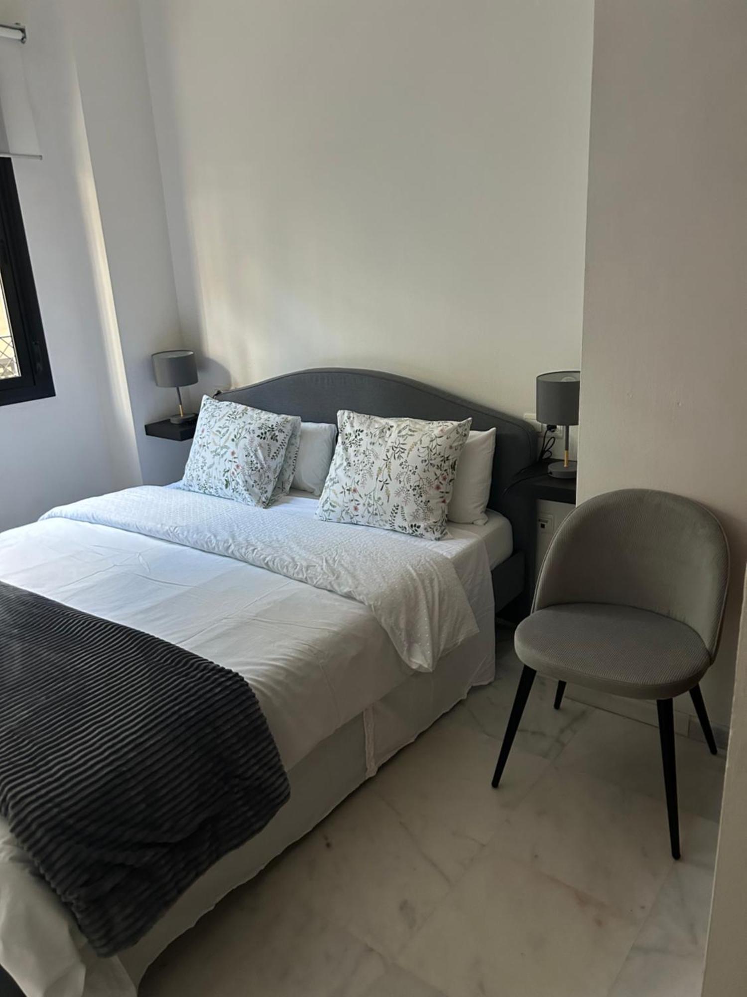 Apartamento Proximo Al Centro De 2 Dormitorios Con Piscina. Sevilla Exteriör bild
